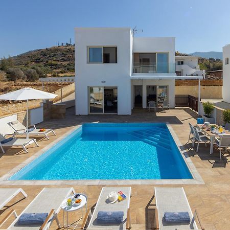 Diana Seaside Villas Pomos Luaran gambar
