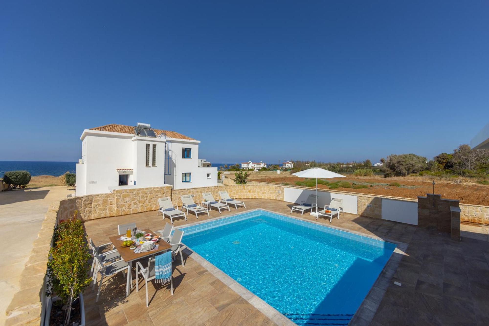 Diana Seaside Villas Pomos Bilik gambar