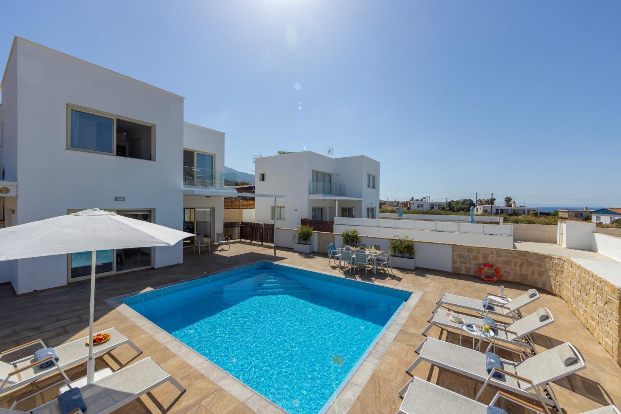 Diana Seaside Villas Pomos Luaran gambar